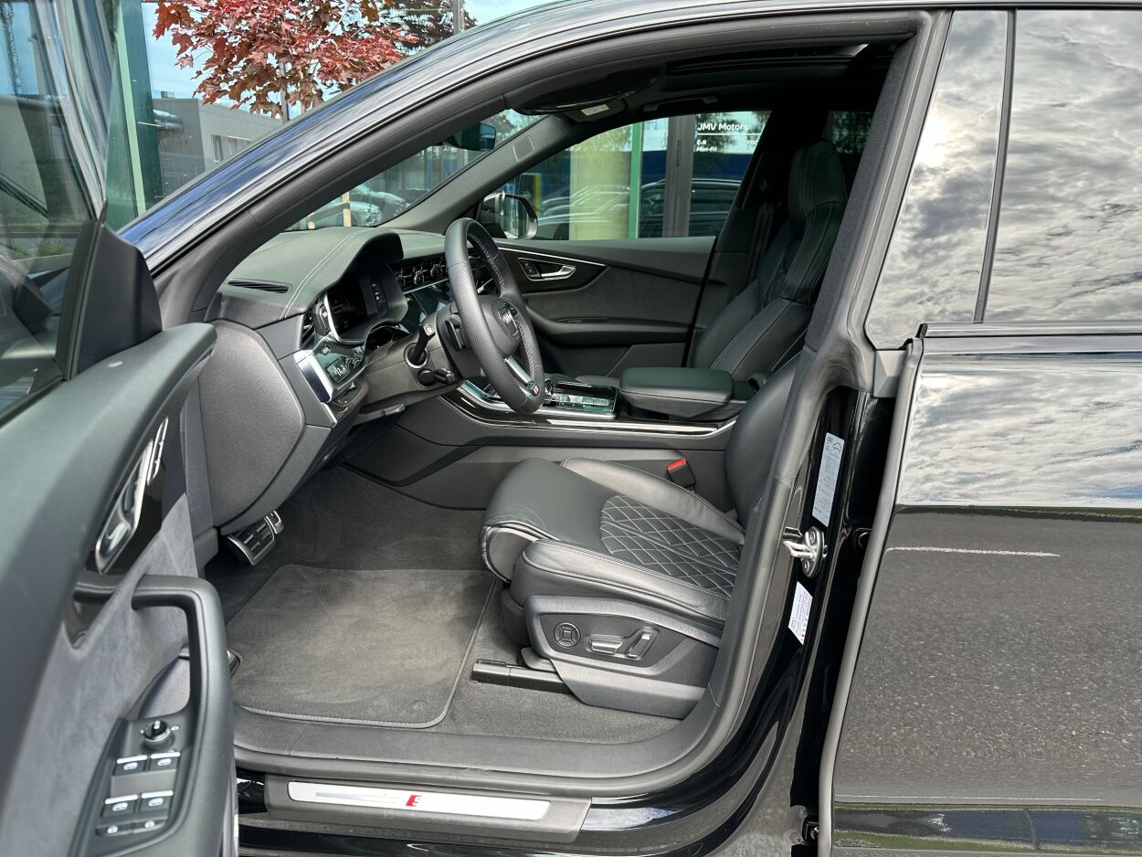 Audi Q8 50TDi quattro S-line