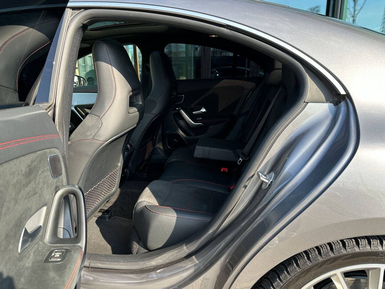 Mercedes-Benz CLA 200 Coupe AMG-Line