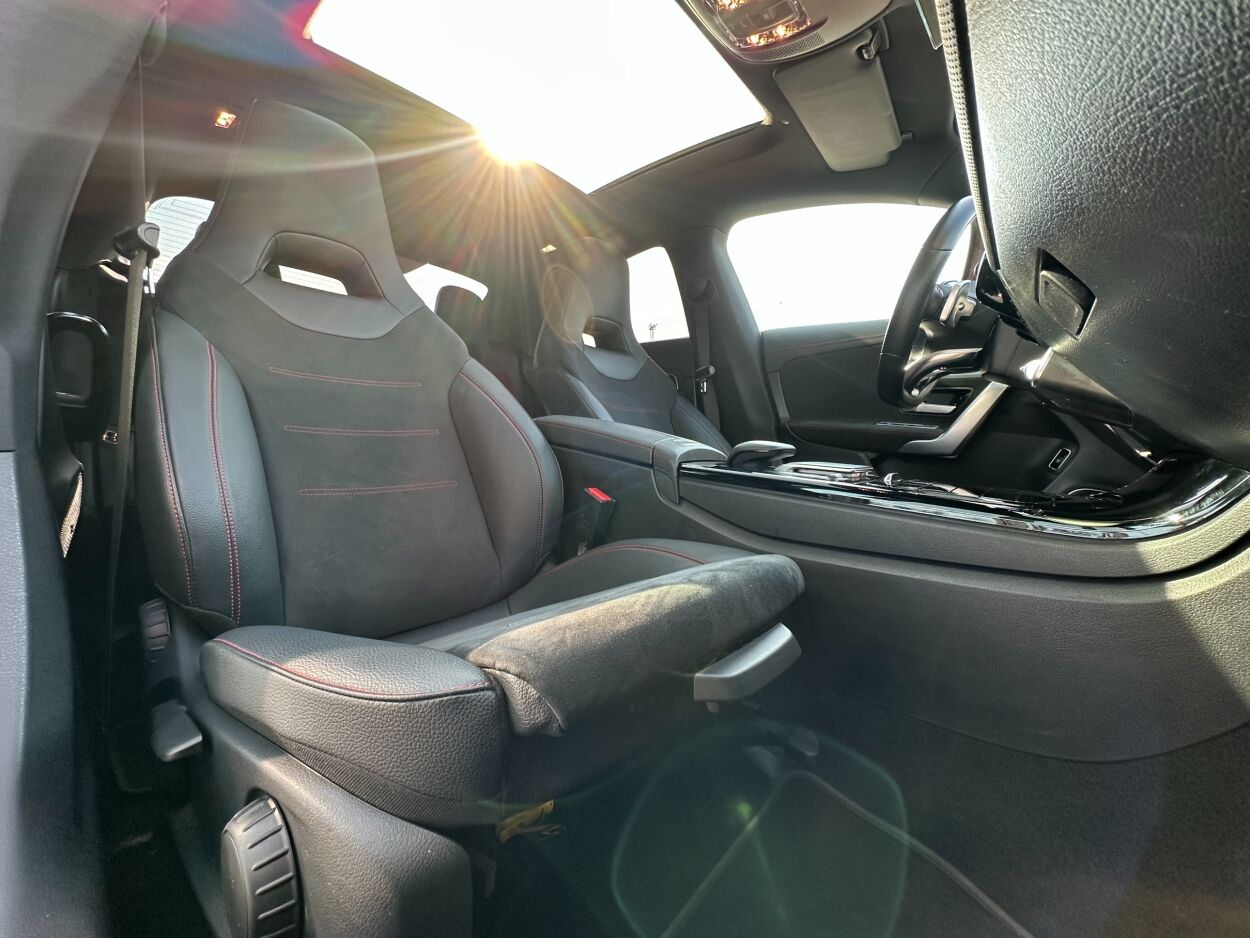Mercedes-Benz CLA 200 Coupe AMG-Line